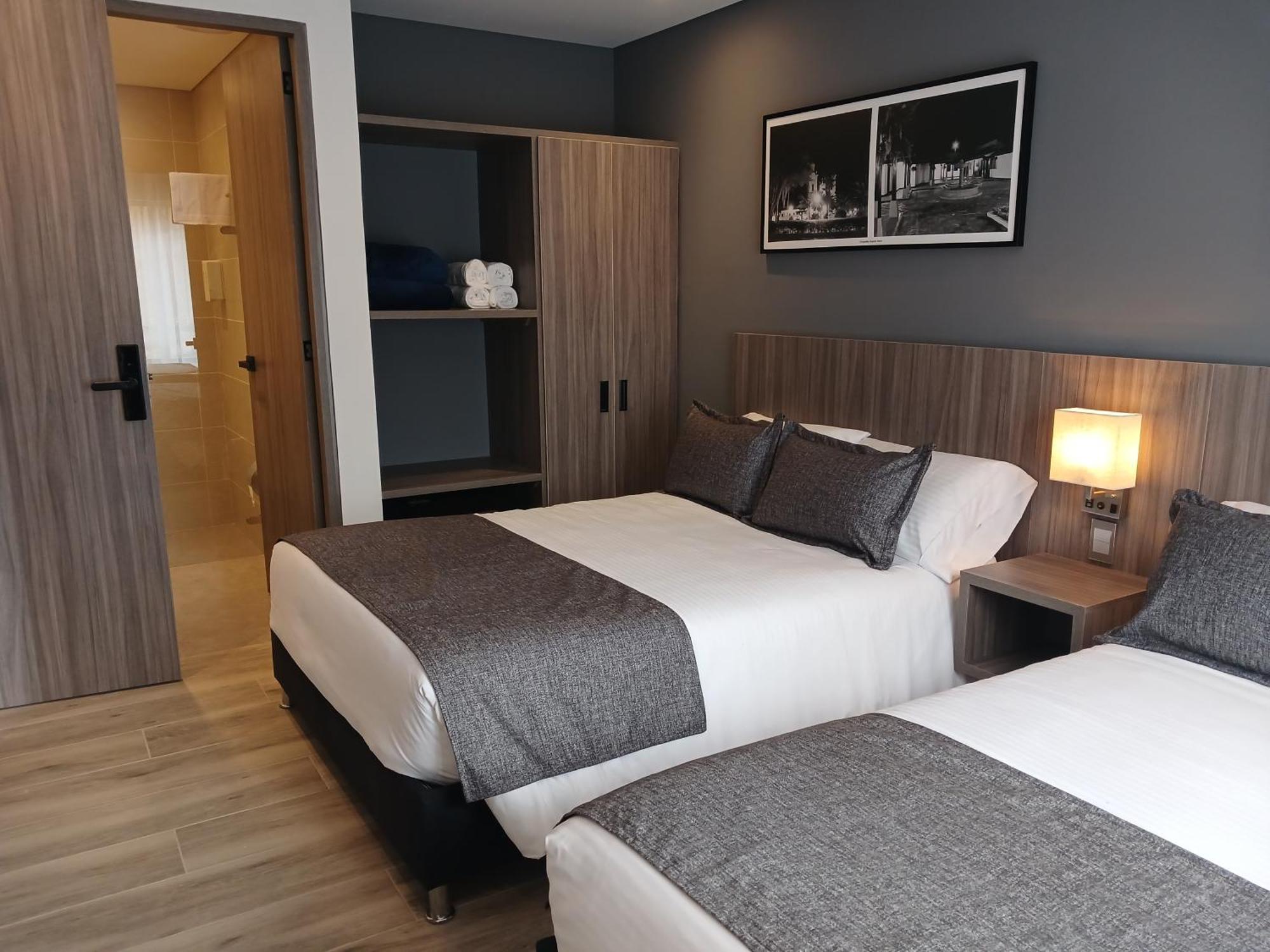 Hotel Santino Jenesano Екстер'єр фото