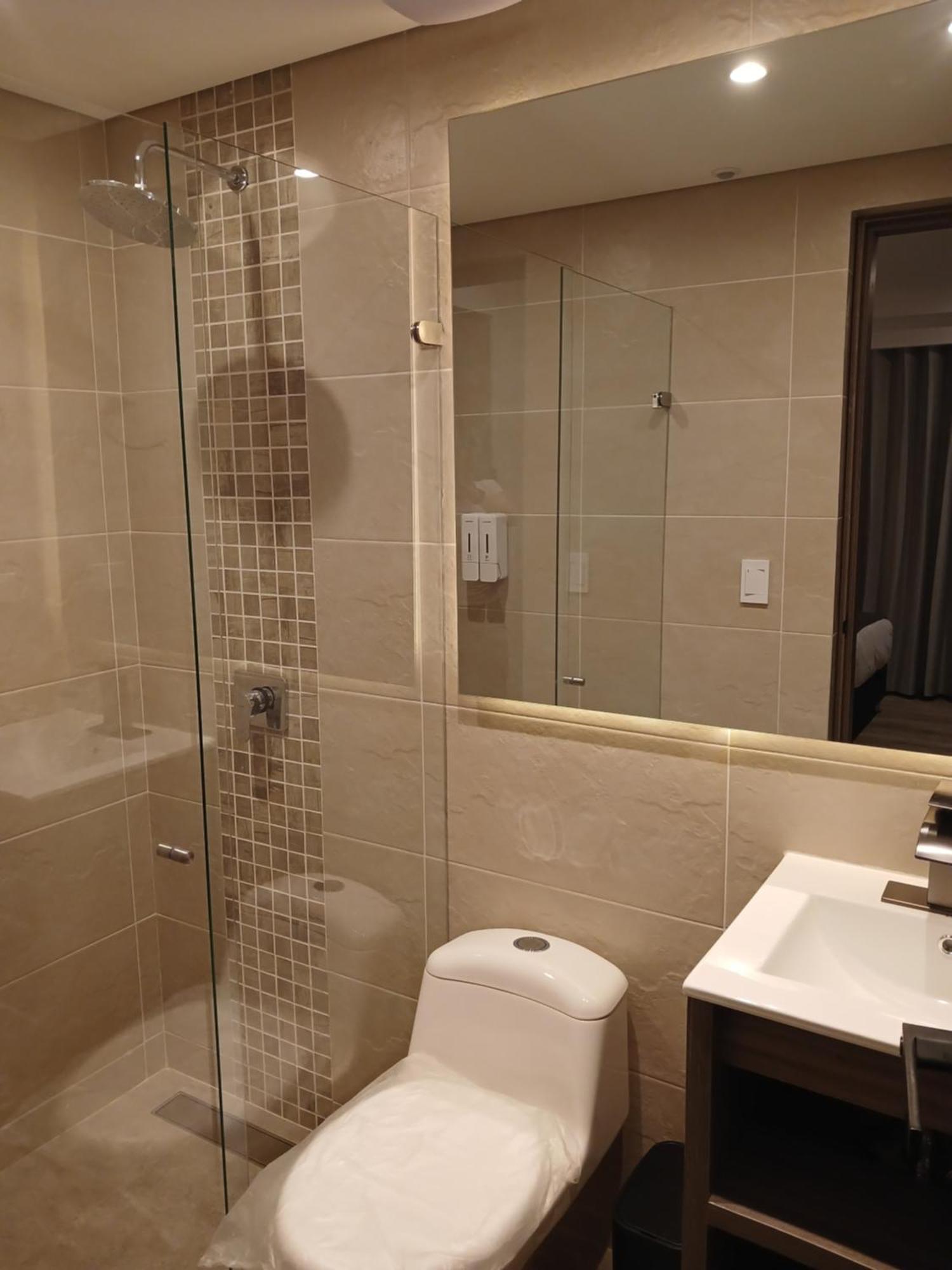 Hotel Santino Jenesano Екстер'єр фото
